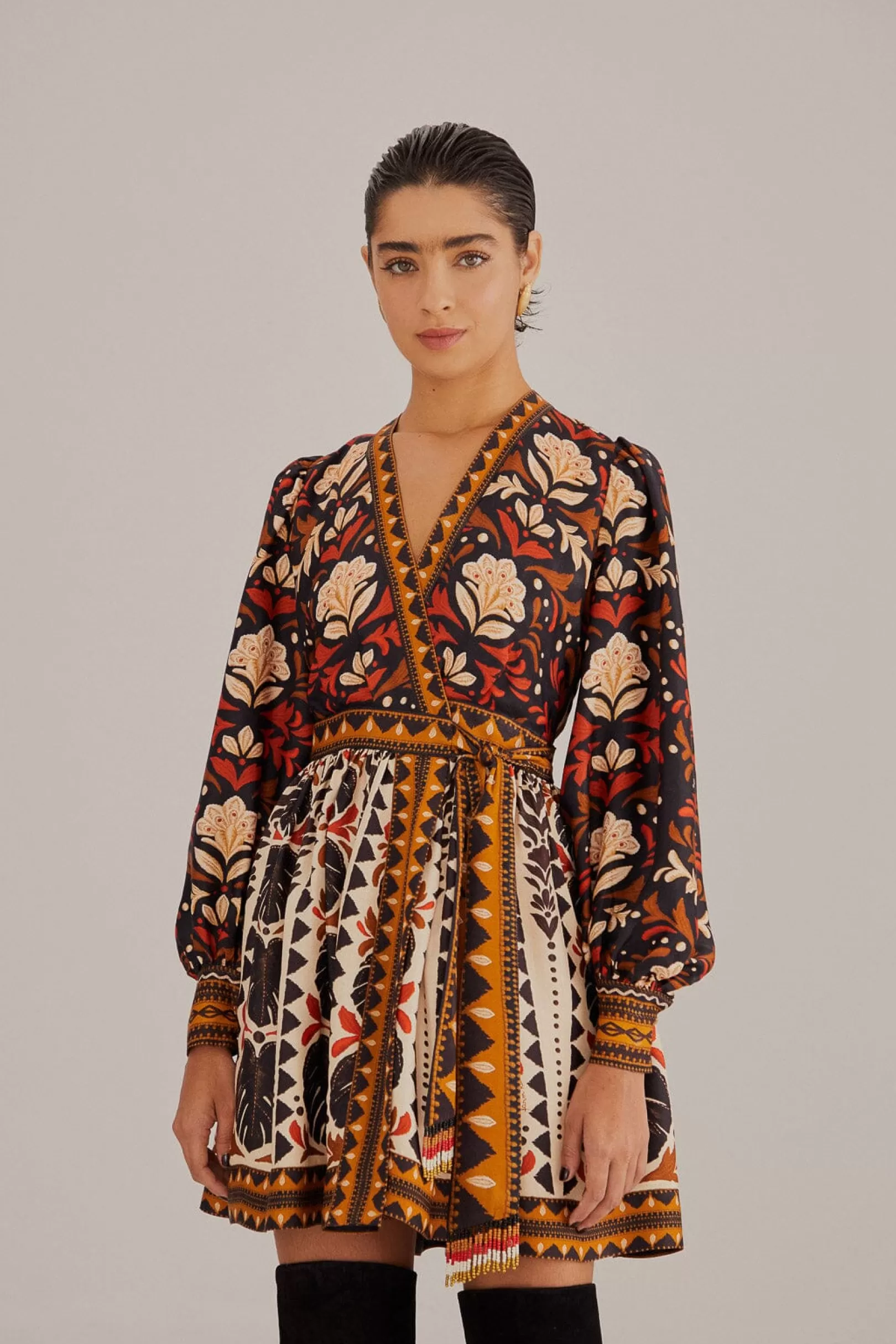 FARM Rio  MULTICOLOR TAPESTRY GARDEN V NECK MINI DRESS Hot