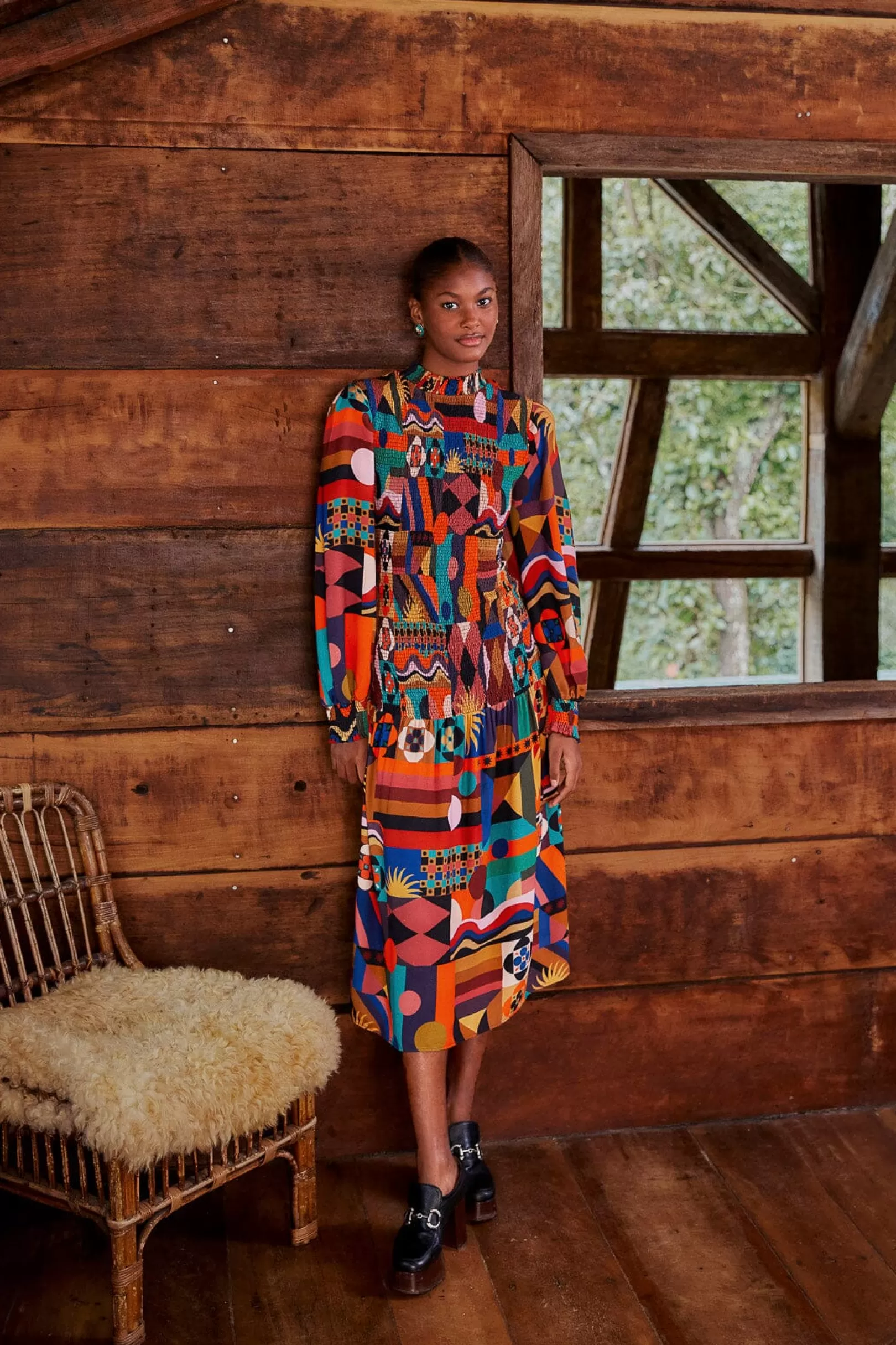 FARM Rio  MULTICOLOR TROPICAL SHAPES LENZING™ ECOVERO™ VISCOSE MIDI DRESS Flash Sale