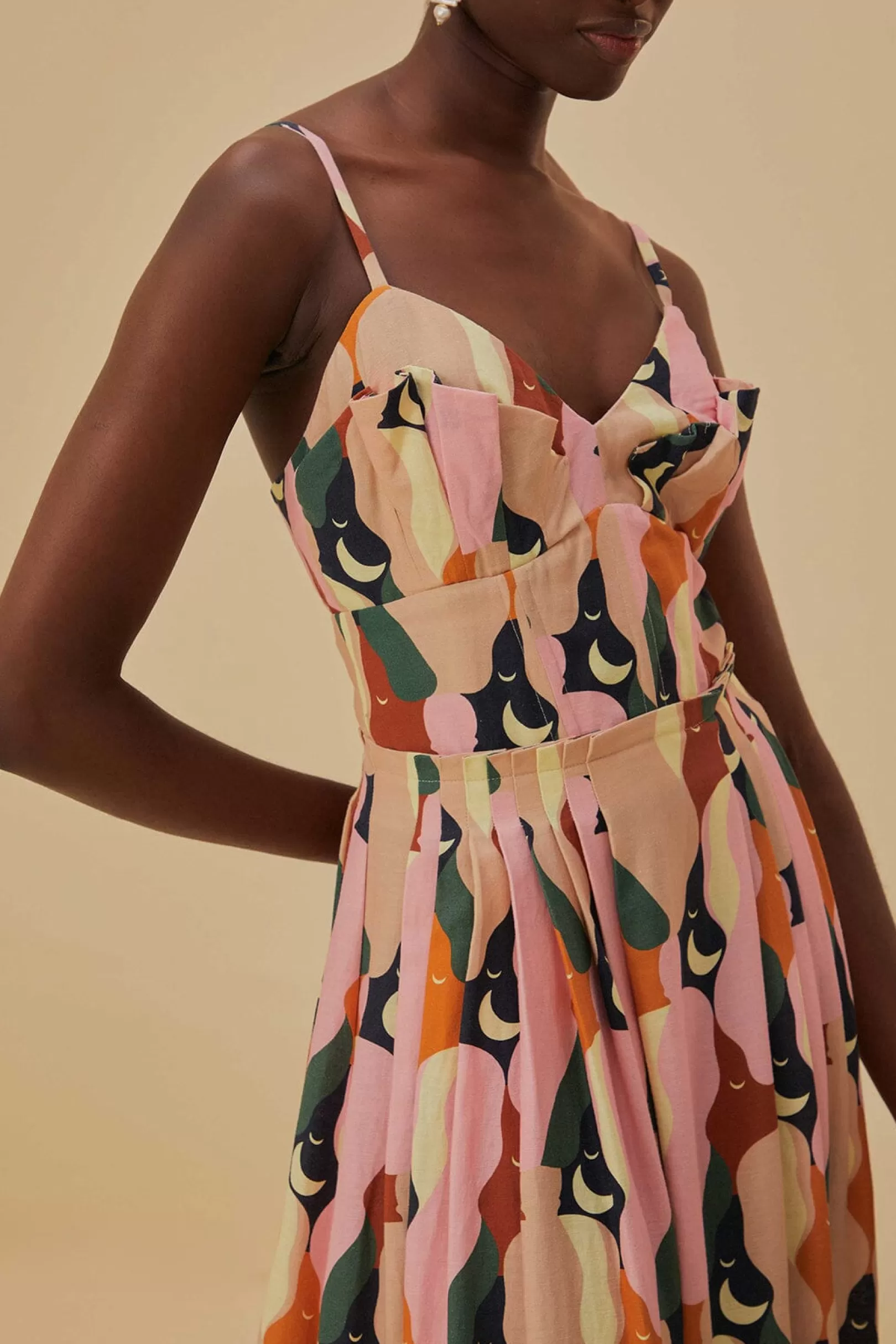 FARM Rio  THE KISS MULTICOLOR SLEEVELESS MIDI DRESS Hot